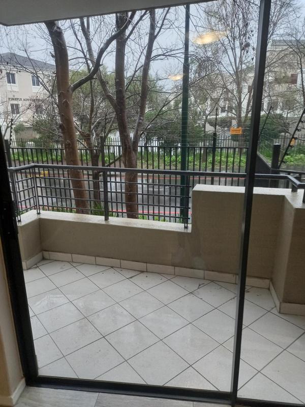 To Let 2 Bedroom Property for Rent in Somerset West Western Cape